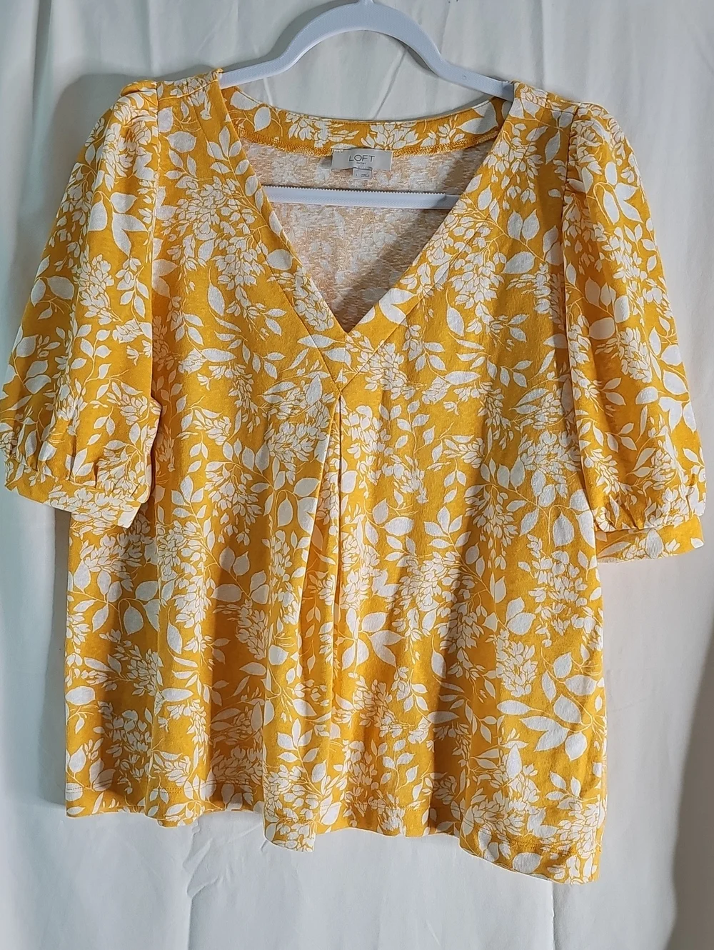 LOFT Yellow Floral V-Neck Puff Sleeve Top